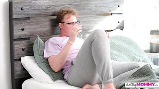 CheatingMommy - Gigi Dior - Stepmoms Sexy Repairman