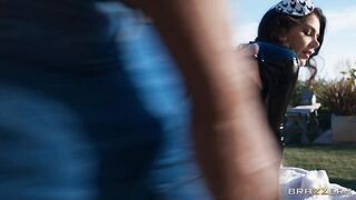 Brazzers - Valentina Nappi - Valentina Cashes Out