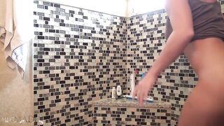 MeetMadden - Shower Time