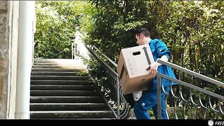 Freeze - May Thai - Clumsy