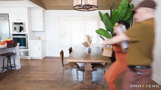 BrazzersExxtra - Reyna Belle - Delivering The Good The Bad And The Ugly