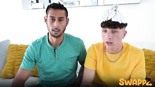 SisSwap - Khloe Kapri, Sofie Reyez