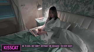 S2E5: Step mom helps to cum step son in share bed while working till get pussy creampie and facial