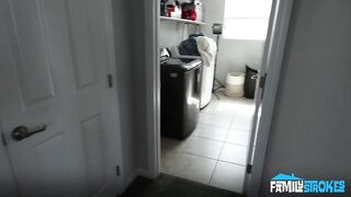 Laura Bentley - PervMom | PornMedium.com