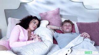 StepSiblings - Satine Summers And Raven Lane