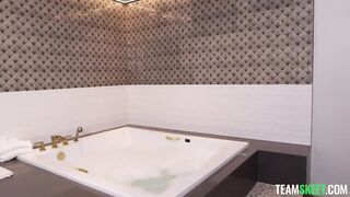 Mila Milkshake - Thickumz