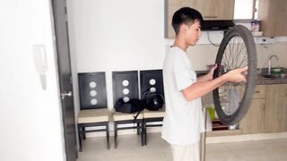 Me follo rico a chica latina desconocida que me pide ayuda y me la follo duro en mi apartamento. - Juliana Palvin