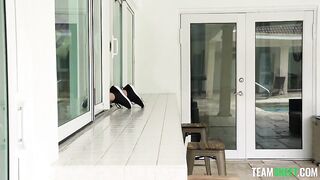 Willow Ryder Gets Stuck In The Window And Fucked