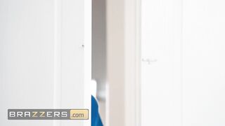 BRAZZERS - Horny Nurse Dee Williams Drains Mighty Dee’s Balls Under His GF's Nose