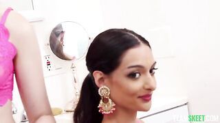 Sari Stepsisters’ Sexy Study Session