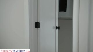 NaughtyAmerica - My Sister's Hot Friend - Febby Twigs