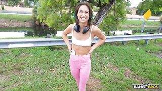 Jessie Belle Jogs Onto the Bus for Some Dick