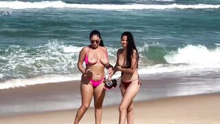 Brazilians Bia Andrade & Maya Hyuga Super