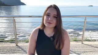 Lily, 23 Ans De Paris