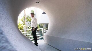 Cooling Down With A Hot Fuck - Jessica Sodi