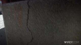 Gorgeous Hotwife Takes A Thick BBC - Elana Bunnz