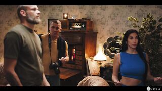 Freeze - Clea Gaultier - Tour Guide