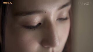 Perverted Step-Mother Spontaneously Sucking Her Stepson’s Morning Wood