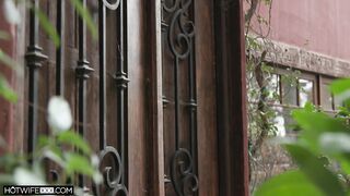 Cory Chase's Gift Comes Everywhere in 4K