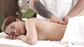 TrickyMasseur - Nicole Murkovski